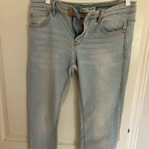 Light wash Stradivarius denim jeans, size US 8